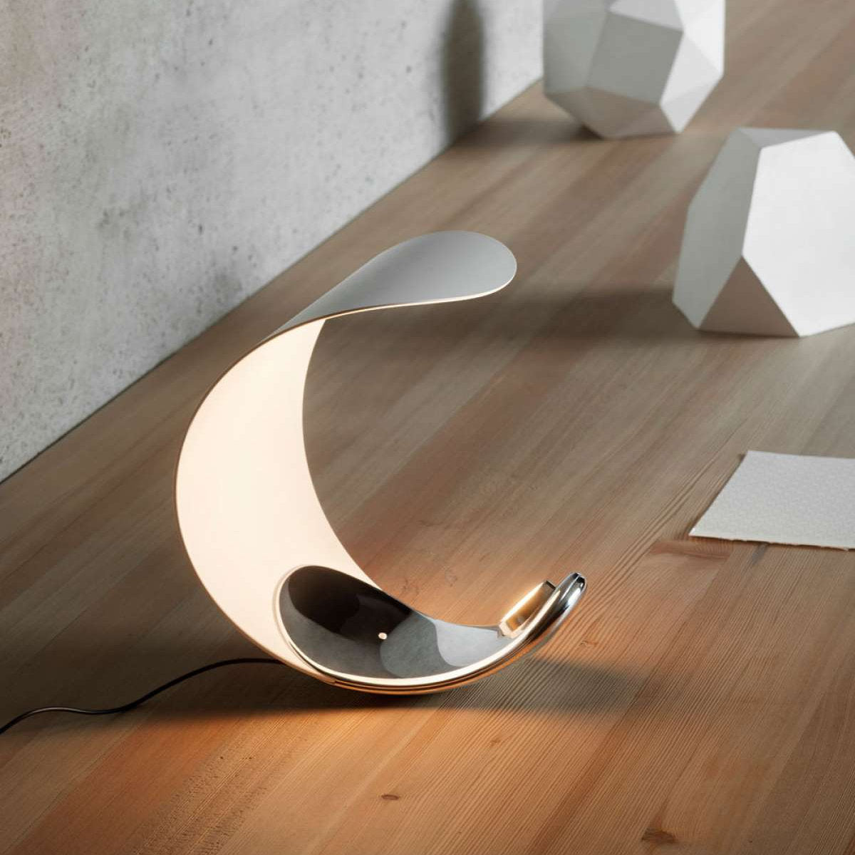 Luceplan Curl Table Light