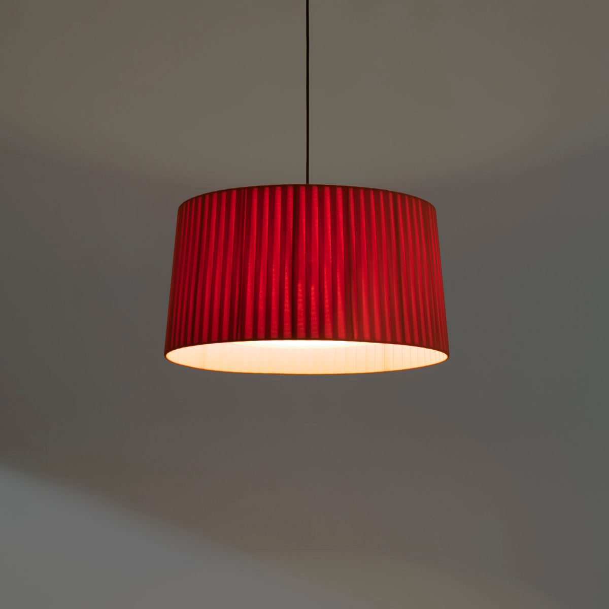 Santa & Cole GT6 Suspension Light