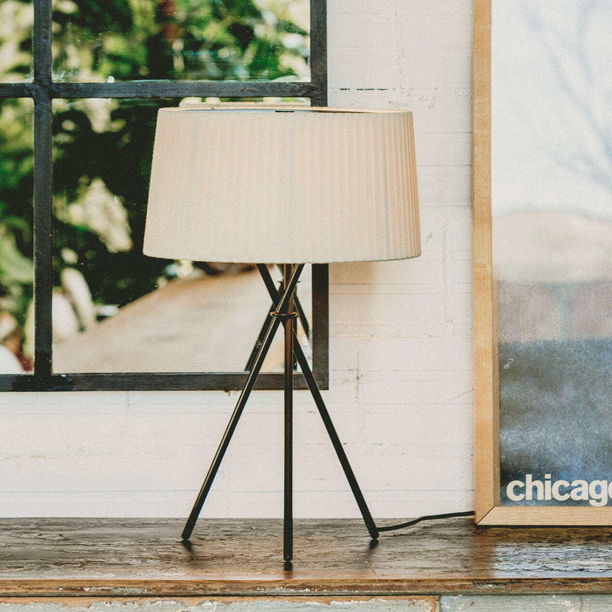Santa & Cole Tripode G6 Table Light