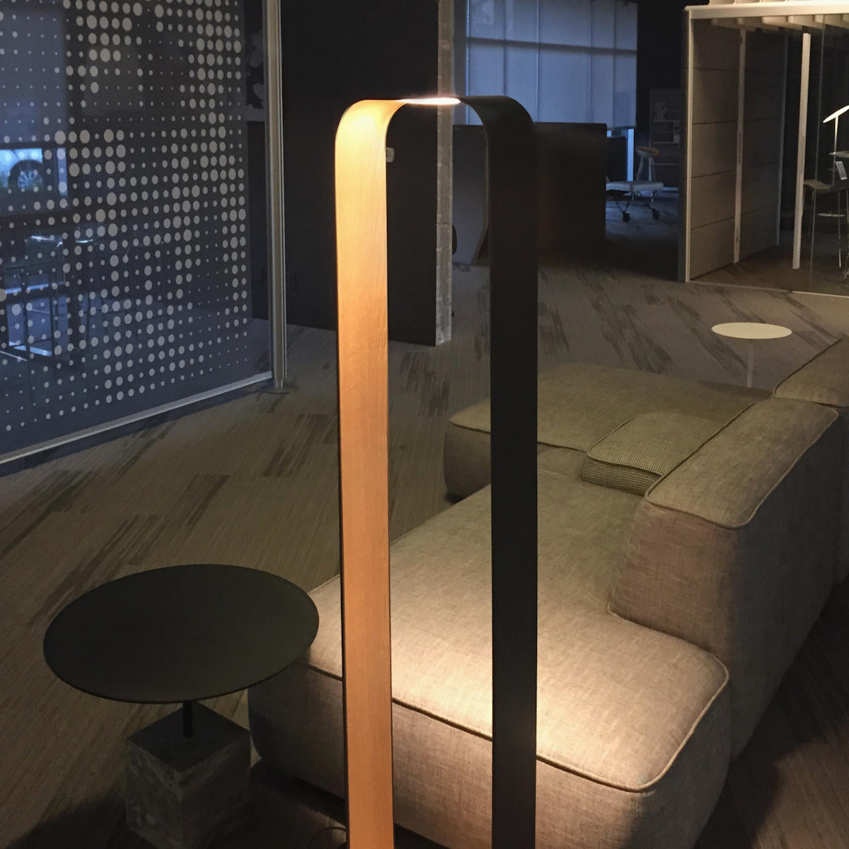 Contour led outlet floor lamp