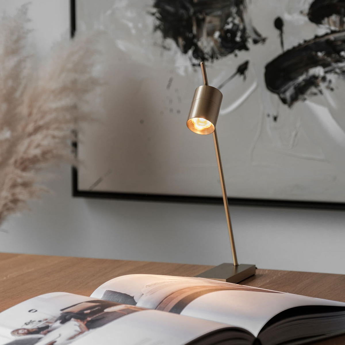 Trizo21 Aude Table Light